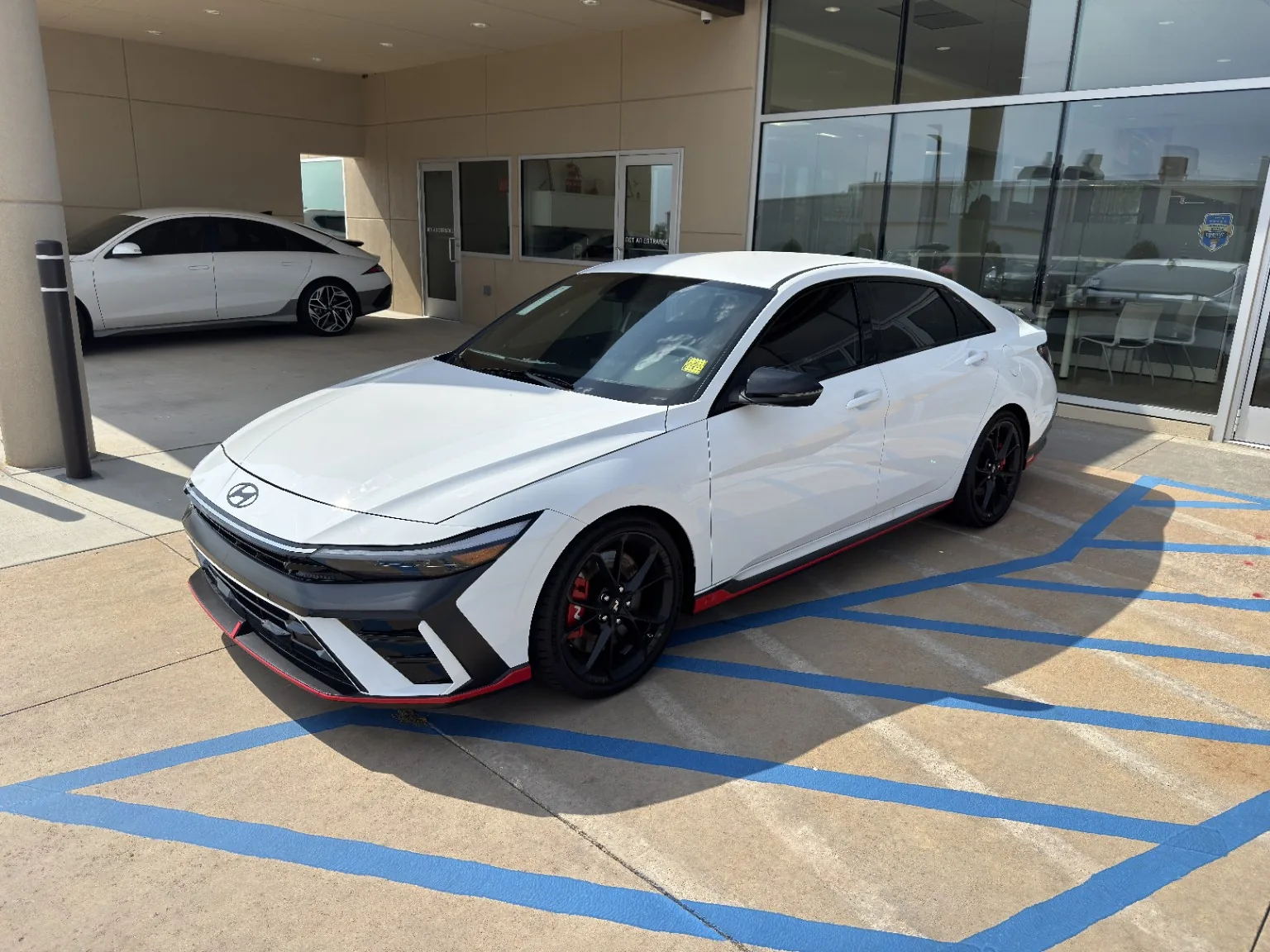 Front three-quarter view in Atlas White